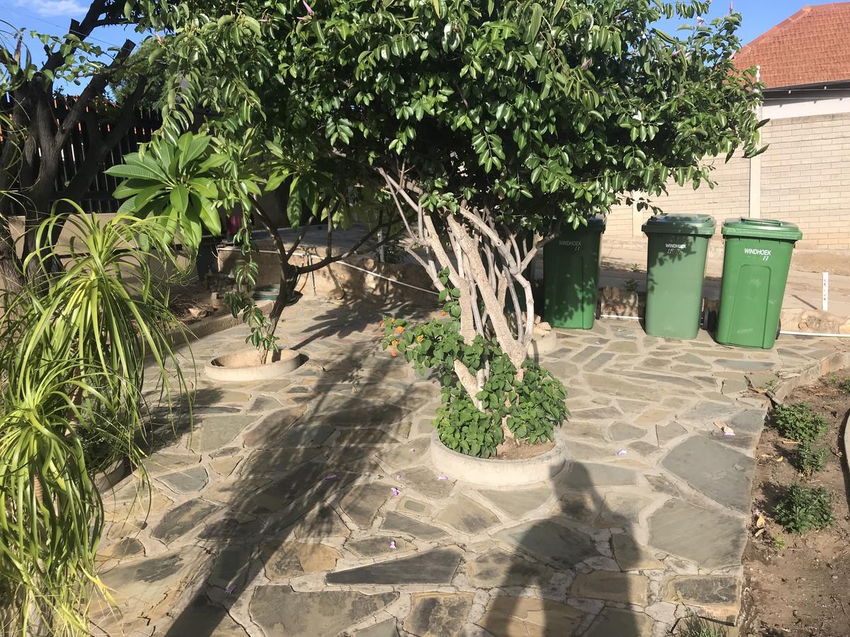 African Sky Guesthouse Windhoek Exterior photo
