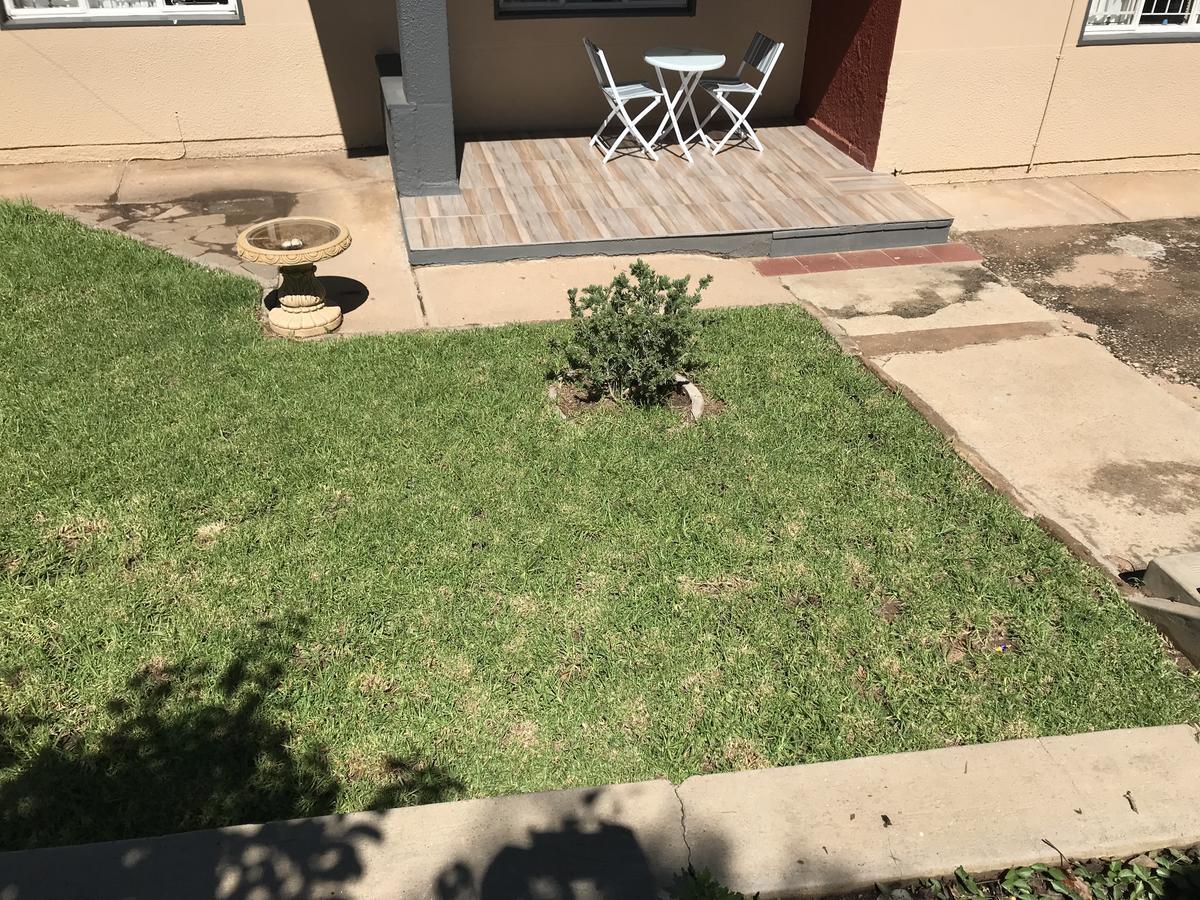 African Sky Guesthouse Windhoek Exterior photo