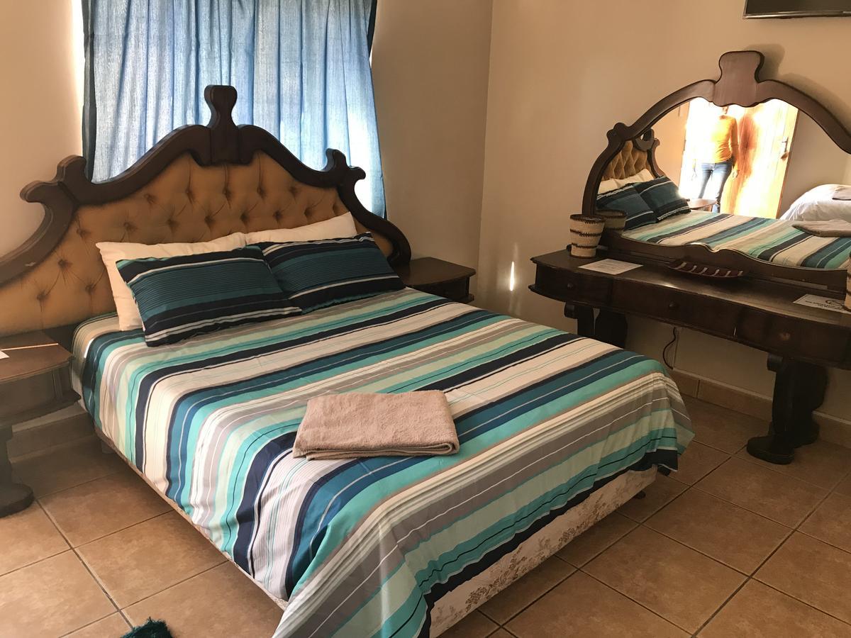 African Sky Guesthouse Windhoek Exterior photo