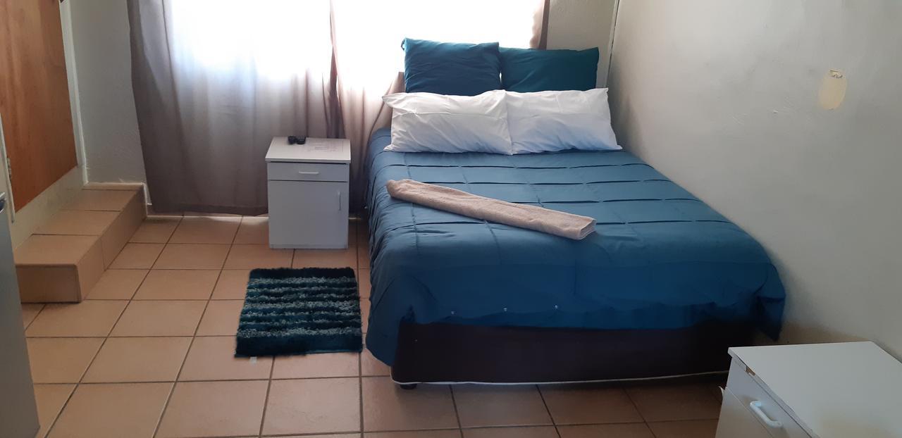 African Sky Guesthouse Windhoek Exterior photo